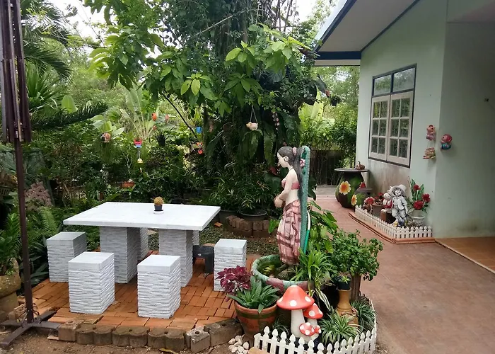 Garden Homestay